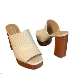 EUC***Antonio Melani SARAYYAA Cream Size 8.5M